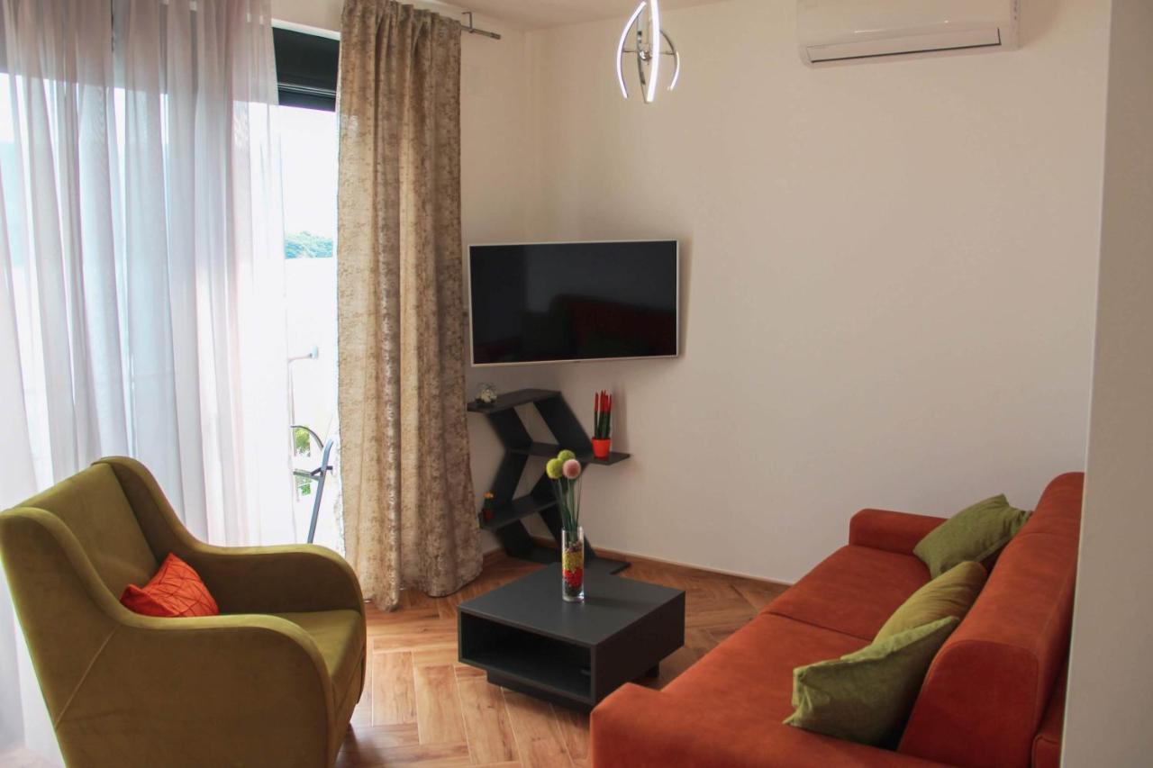 Apartments Tramonto Tivat Exterior photo